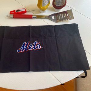 NEW YORK METS GRILLING APRON STITCHED-NWT- RETAIL $30